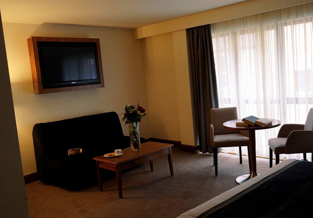 Treacys Hotel & Leisure Centre วอเตอร์ฟอร์ด ภายนอก รูปภาพ